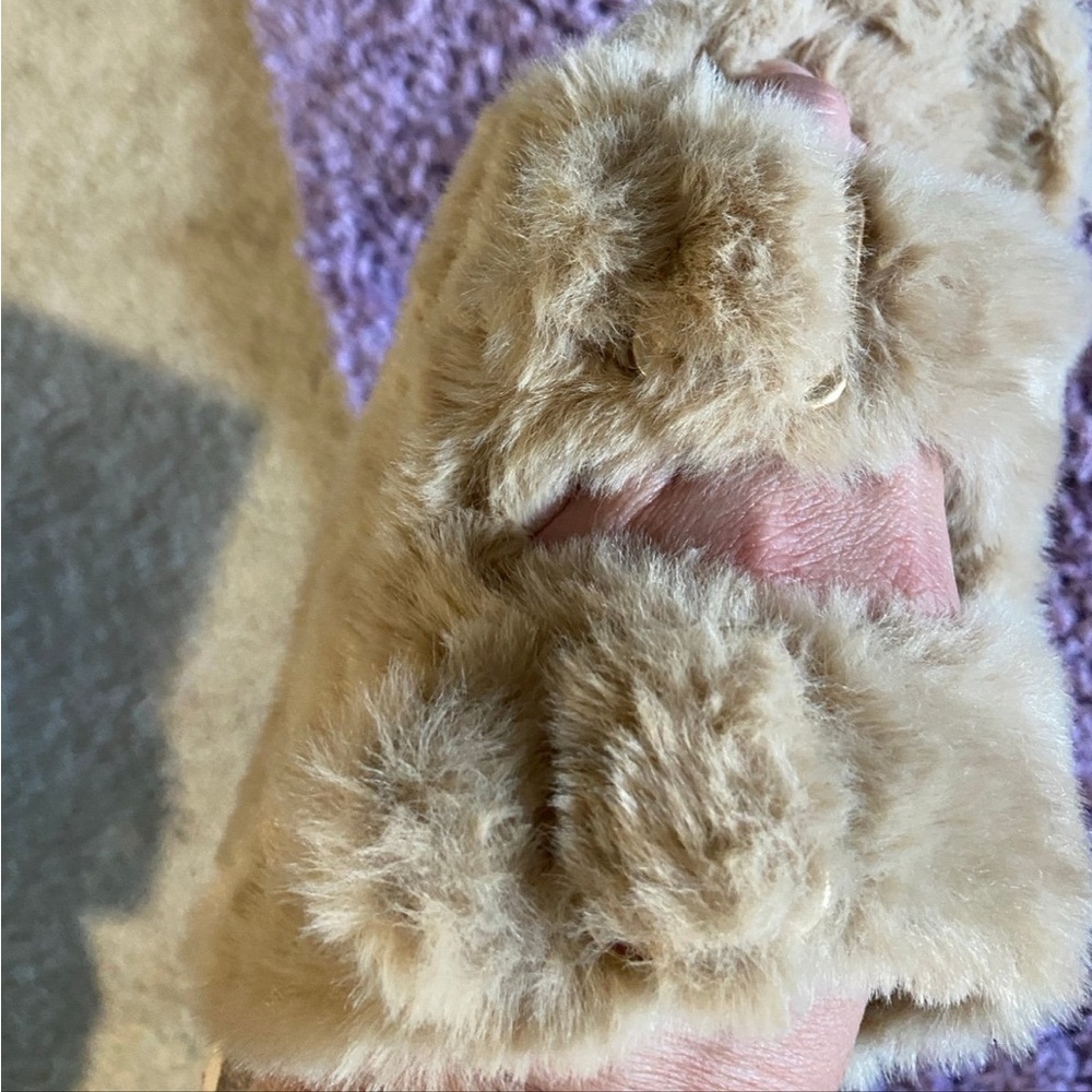 NWOT Size 9 Women’s Taupe Faux Slides - Picture 7 of 9